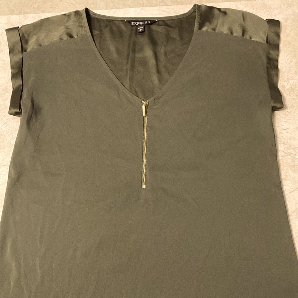 Express green zip blouse